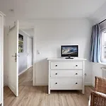 Haus Badestrasse 15a Og Appartement