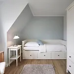 Haus Badestrasse 15a Og Appartement *