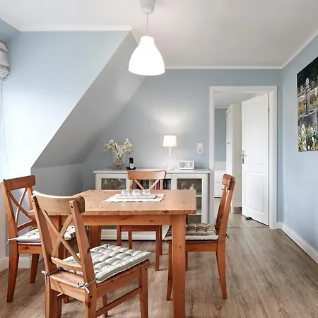 Apartment Haus Badestrasse 15a Og