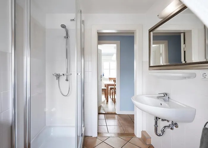 Haus Badestrasse 15a Og * Вик-ауф-Фёр