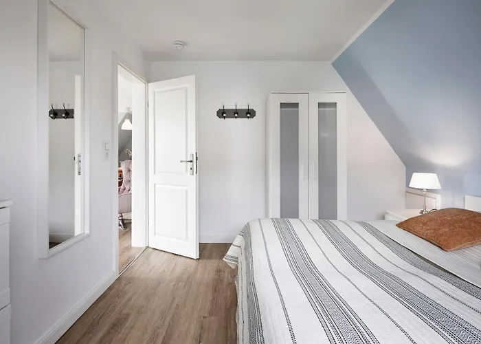 Апартаменты Haus Badestrasse 15a Og Вик-ауф-Фёр